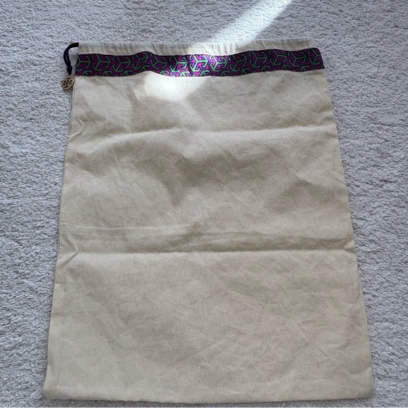 Tory Burch Drawstring Linen Dust Bag - Picture 9 of 9